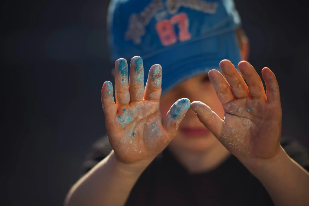 How does childhood trauma effects on child learning?